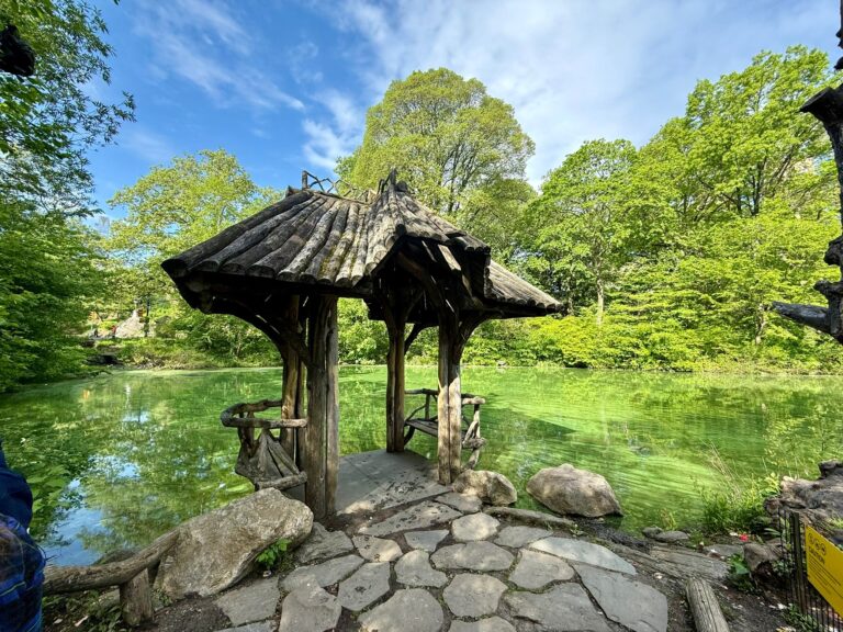Exemple de pavillon a Central Park Wagner Cove pour mariage 768x576