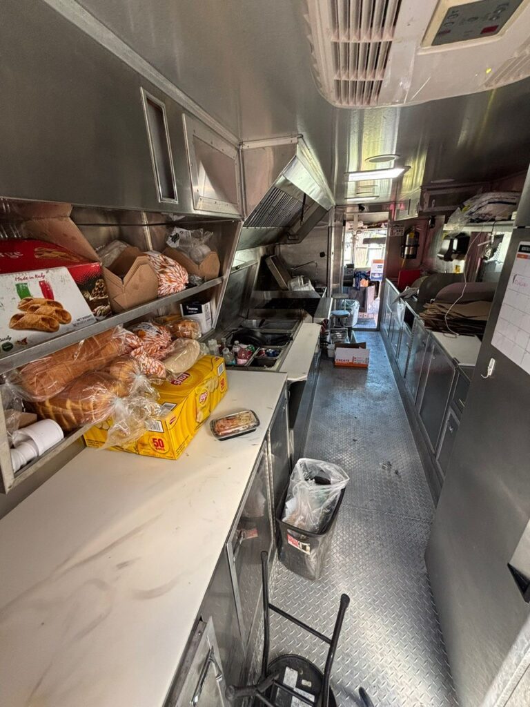 thumbnail PHOTO 2025 10 29 23 56 32 2 1 768x1024