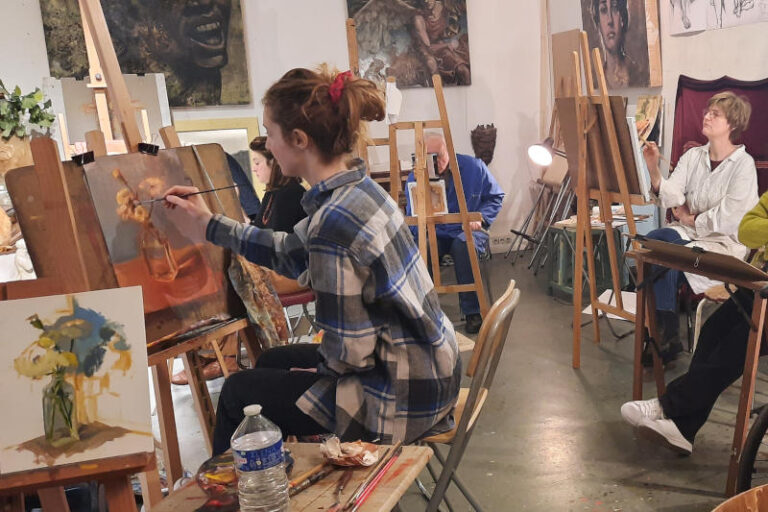 atelier AKCP 800px 768x512